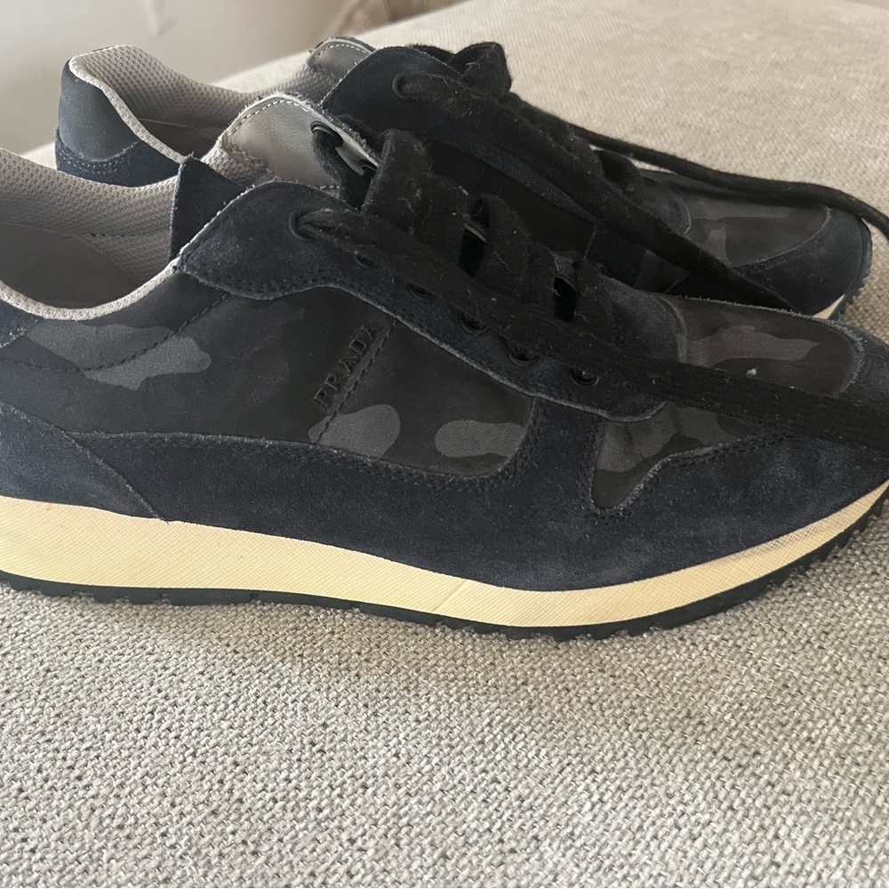 Prada tennis shoes size 38 (8)